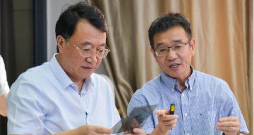 <a href='/2022/0708/c41788a740016/page.htm' target='_blank' title='合肥市长罗云峰赴我实验室调研'>合肥市长罗云峰赴我实验室调研</a>