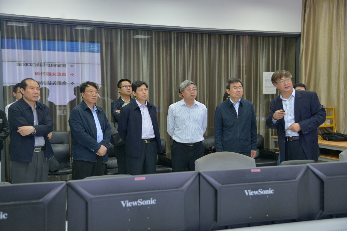 <a href='/2018/0508/c41788a740098/page.htm' target='_blank' title='安徽省发展和改革委员会主任张天培一行调研我实验室'>安徽省发展和改革委员会主任张天培一行调研我实验室</a>