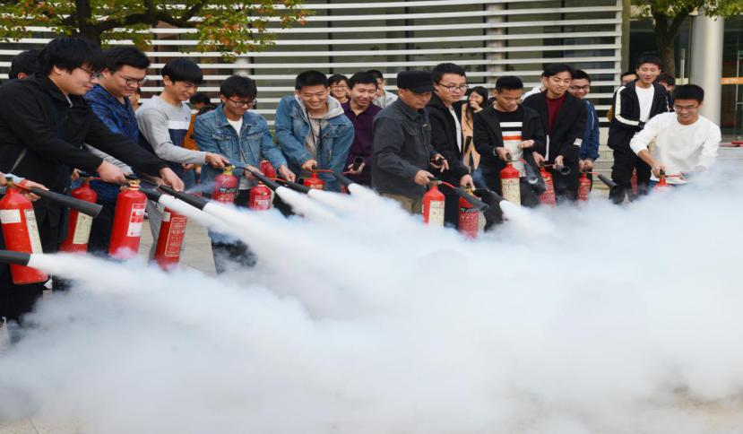 <a href='/2019/1108/c41788a740055/page.htm' target='_blank' title='居安思危，警钟长鸣——国家同步辐射实验室举办安全教育培训'>居安思危，警钟长鸣——国家同步辐射实验室举办安全教育培训</a>