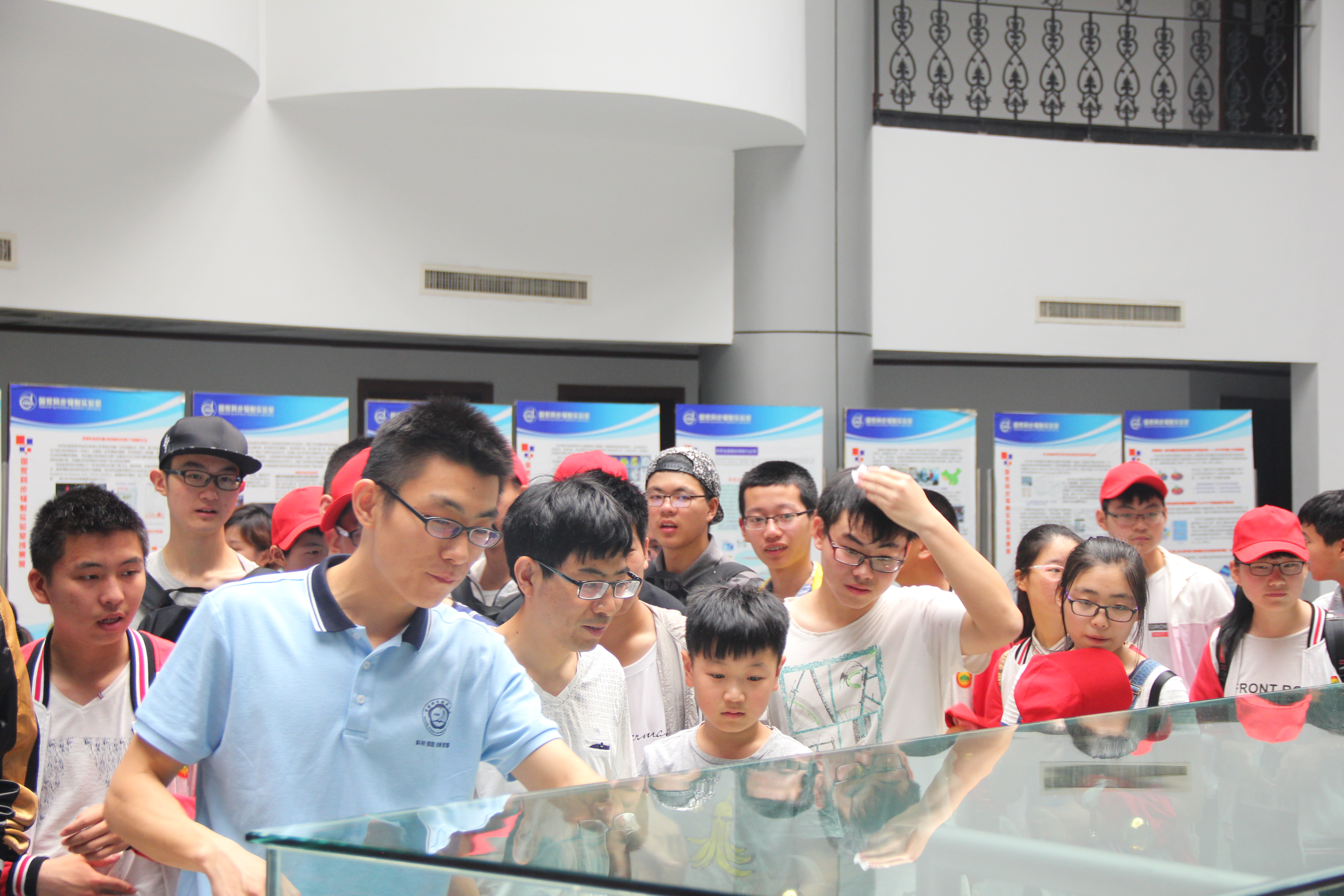 <a href='/2017/0525/c41788a740146/page.htm' target='_blank' title='求知探索，展梦未来'>求知探索，展梦未来</a>