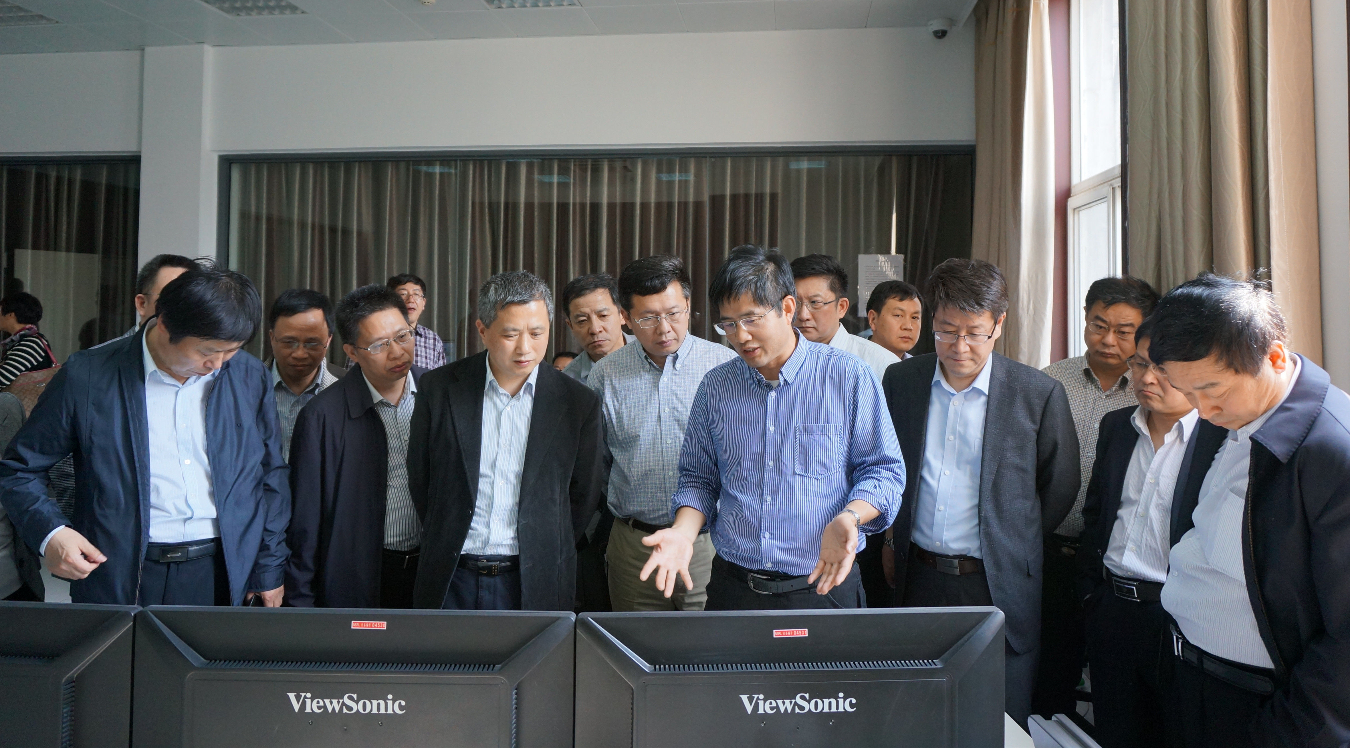 <a href='/2015/0331/c41788a740418/page.htm' target='_blank' title='国家教育行政学院第48期高校领导干部进修班来实验室参观考察'>国家教育行政学院第48期高校领导干部进修班来实验室参观考察</a>