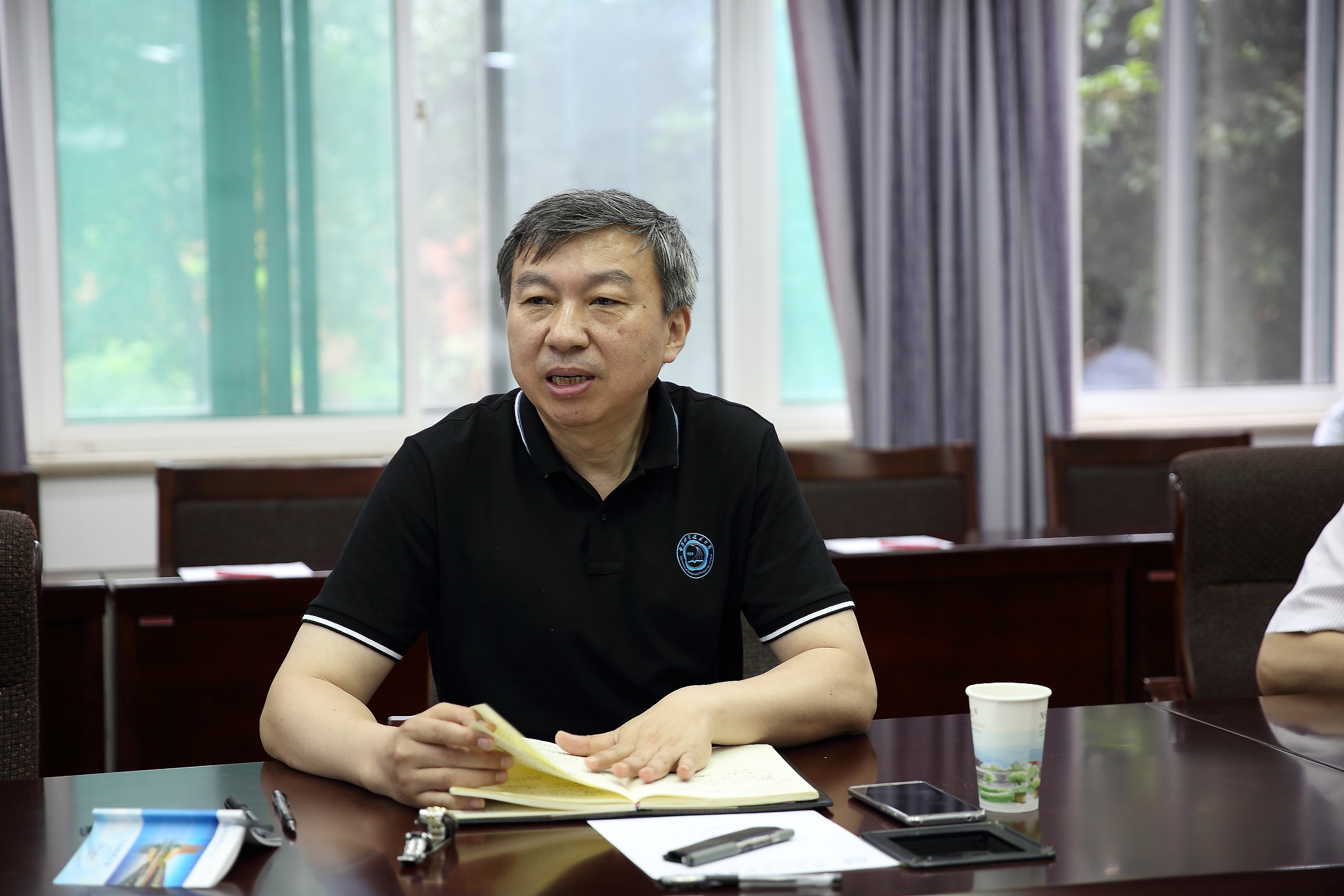 <a href='/2018/0625/c41788a740091/page.htm' target='_blank' title='我校党委书记舒歌群调研国家同步辐射实验室'>我校党委书记舒歌群调研国家同步辐射实验室</a>