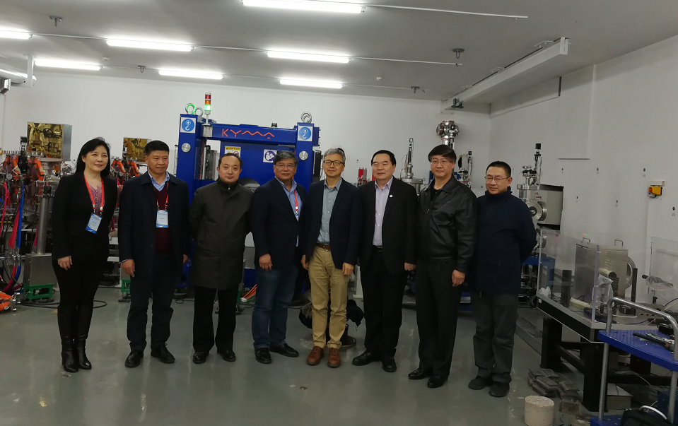 <a href='/2019/0122/c41788a740067/page.htm' target='_blank' title='基金委化学部主任杨学明院士一行考察建设中的红外自由电子激光装置'>基金委化学部主任杨学明院士一行考察建设中的红外自由电子激光装置</a>